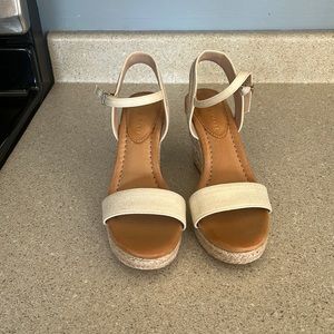 Kelly and Katie Off white/cream Wedge Sandals